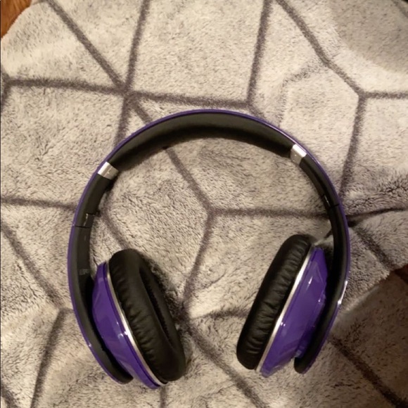 Beats Headphones - Picture 4 of 4